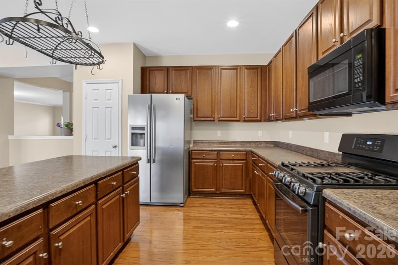 112 Colville Rd, Mooresville, NC 28117