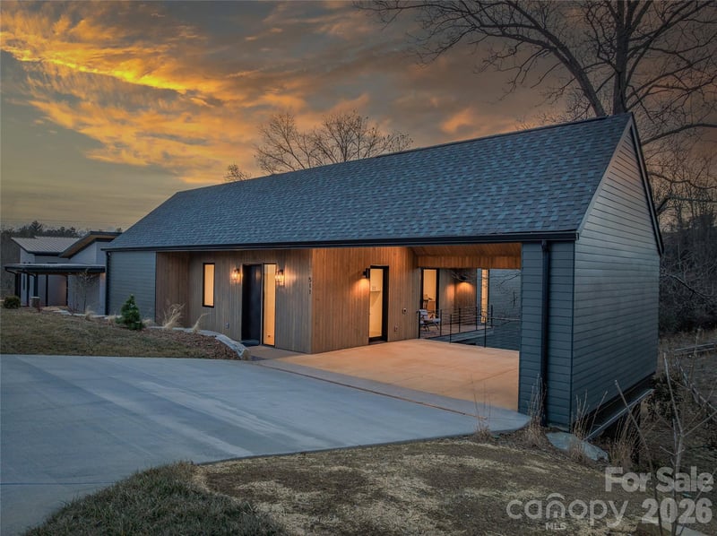 511 Wilma Dykeman Trl, Asheville, NC 28804