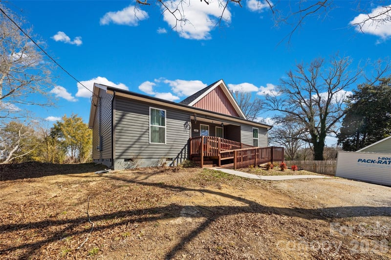 147 White St, Concord, NC 28027