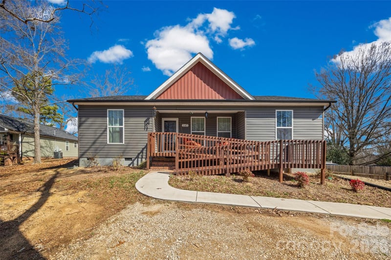 147 White St, Concord, NC 28027