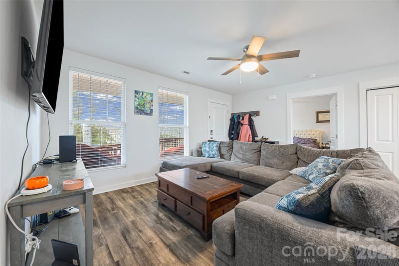147 White St, Concord, NC 28027