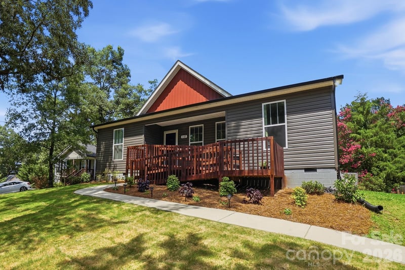 147 White St, Concord, NC 28027