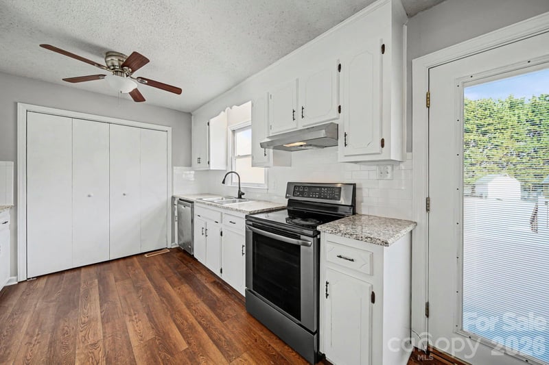 102 Roxie Ln, Belmont, NC 28012