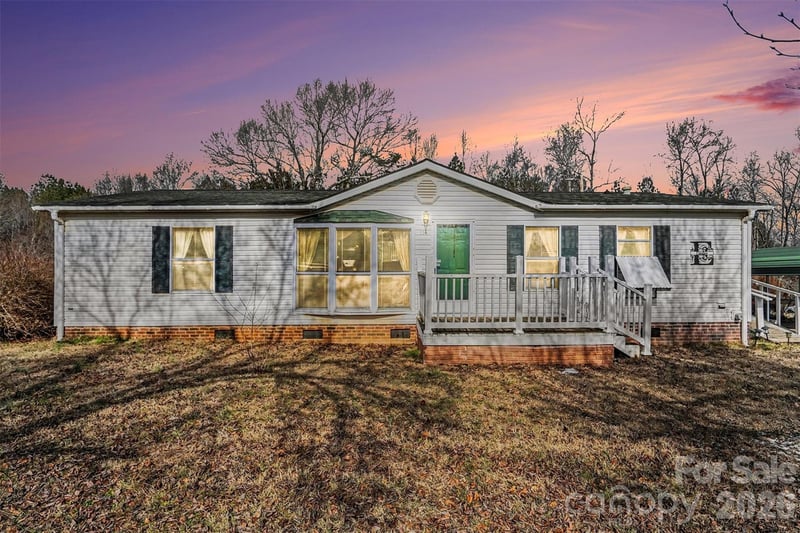 108 Twisted Oak Ln, Gastonia, NC 28052