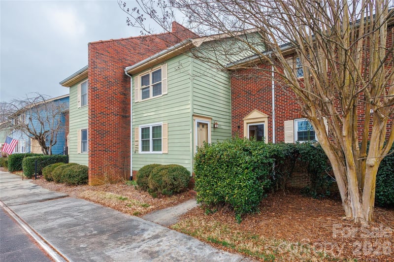 1300 Larchmont Pl #810, Salisbury, NC 28144