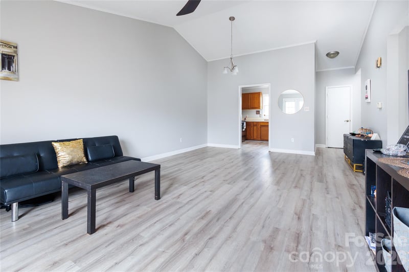 1300 Larchmont Pl #810, Salisbury, NC 28144