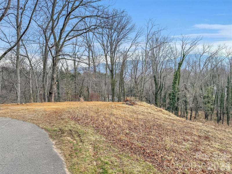 000 Cupp Ln, Waynesville, NC 28786