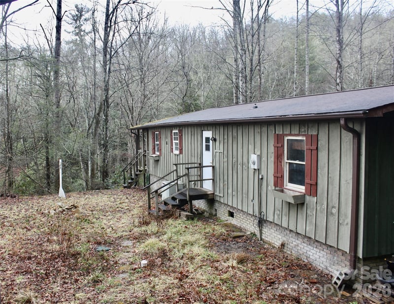 14 Irvin Rd, Pisgah Forest, NC 28768
