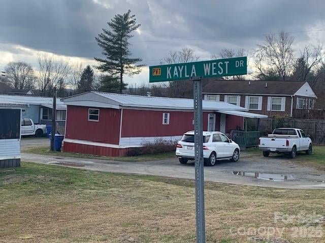 27 Kayla West Dr, Pisgah Forest, NC 28768