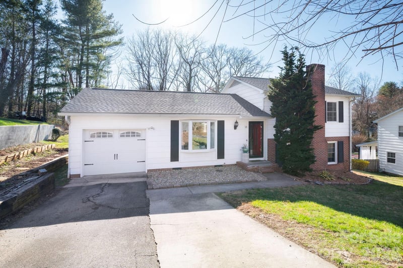 14 Lynwood Cir, Asheville, NC 28806