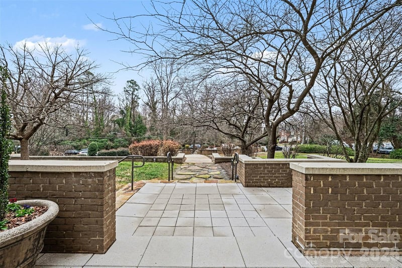 3276 Park Rd, Charlotte, NC 28209