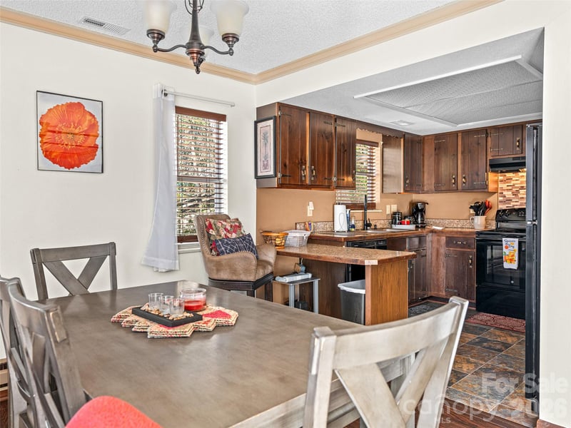 174 Pleasant Rg, Maggie Valley, NC 28751
