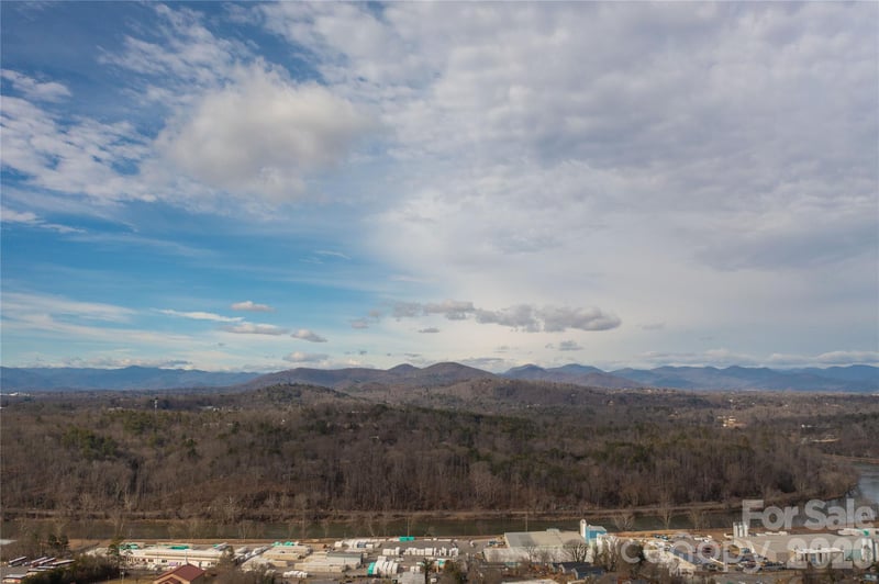 99999 Lookout Rd #2, Asheville, NC 28804