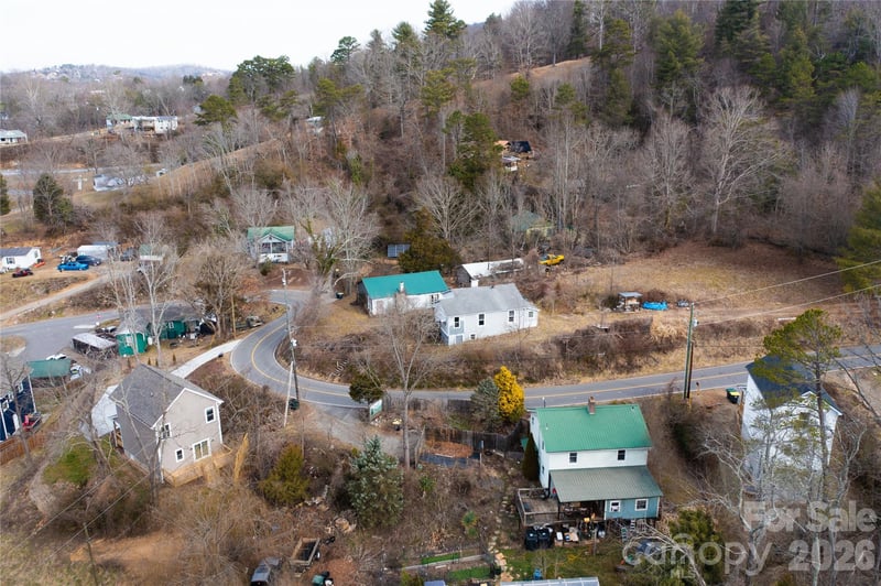 99999 Lookout Rd #2, Asheville, NC 28804