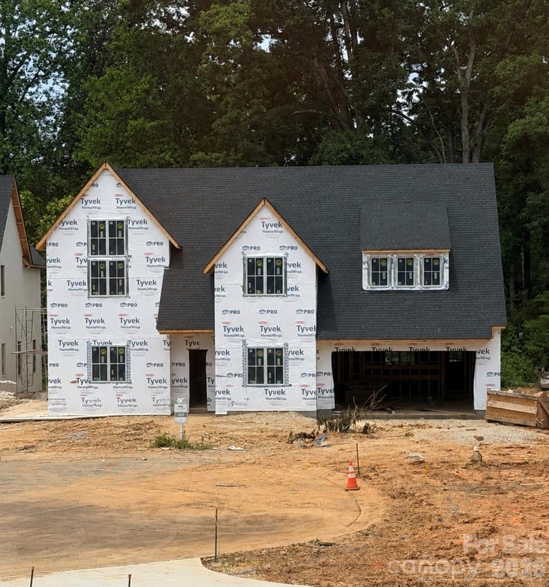 1227 Royal Prince Ct, Charlotte, NC 28211
