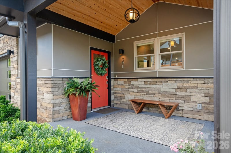 301 Ava Ln, Asheville, NC 28804