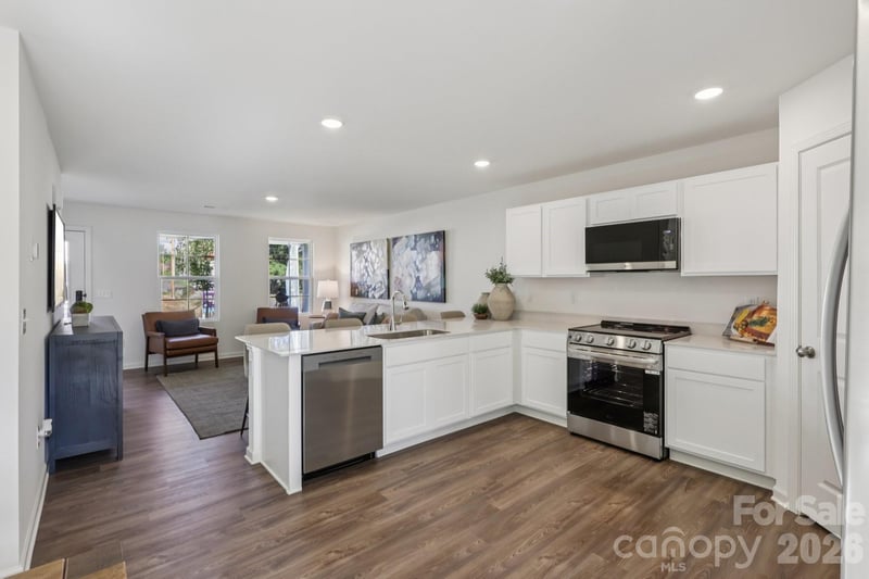 479 Sundown Dr, Spartanburg, SC 29302