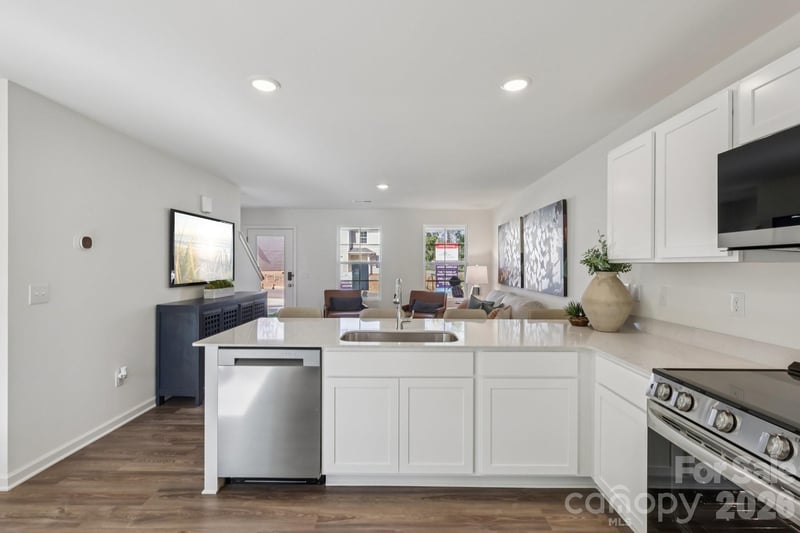 479 Sundown Dr, Spartanburg, SC 29302