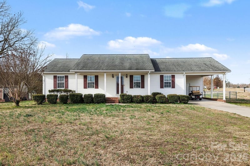 1976 Mcilwain Rd, Lancaster, SC 29720