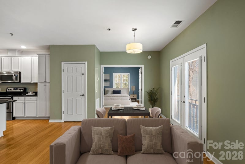 600 Skyloft Dr #202, Asheville, NC 28801
