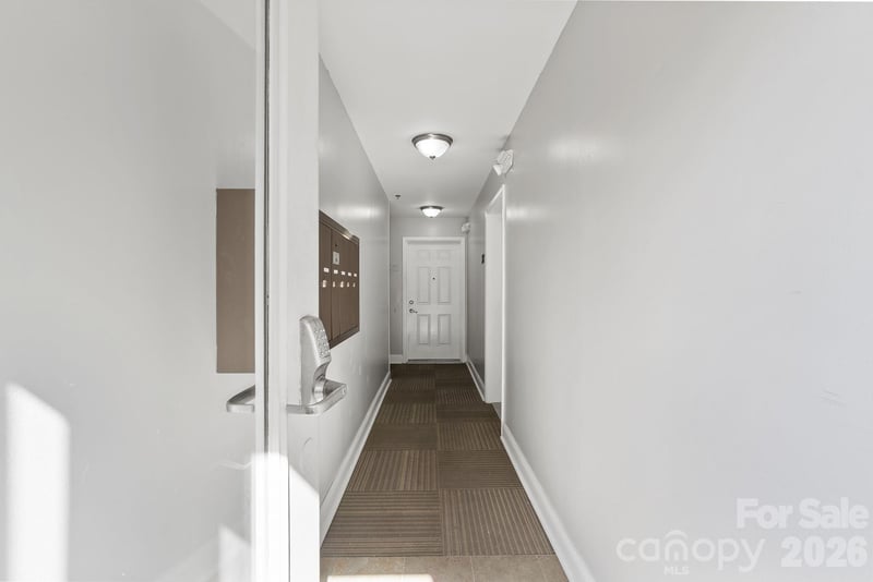 600 Skyloft Dr #202, Asheville, NC 28801