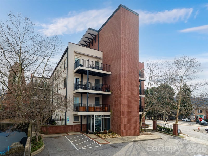 61 Church St #103, Asheville, NC 28801