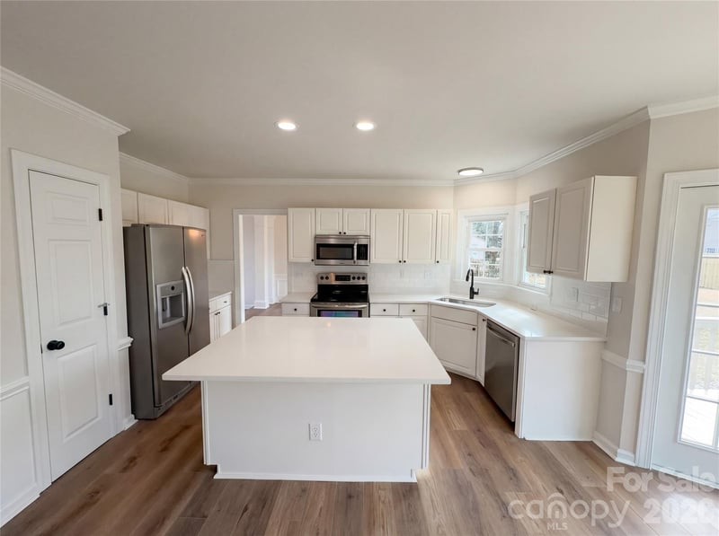 8141 Long Nook Ln, Charlotte, NC 28277