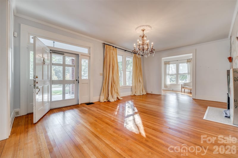 3 Kings Mountain St, York, SC 29745