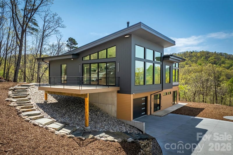 463 Summit Trl, Nebo, NC 28761