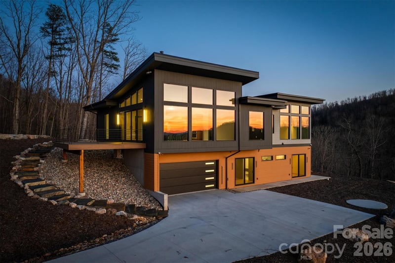 463 Summit Trl, Nebo, NC 28761