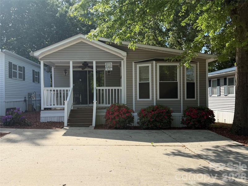 129 Club House Dr, New London, NC 28127