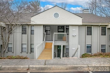 1904 Abbey Cir, Asheville, NC 28805