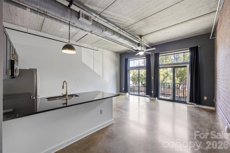 626 N Graham St #205, Charlotte, NC 28202