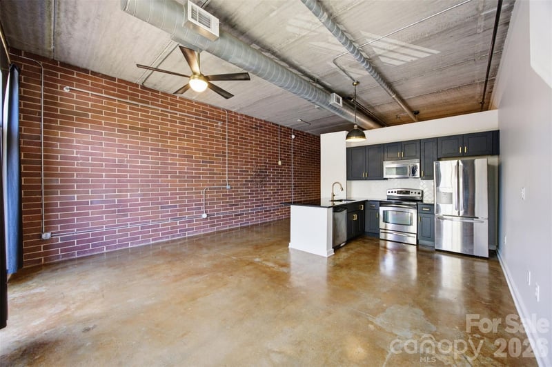 626 N Graham St #205, Charlotte, NC 28202