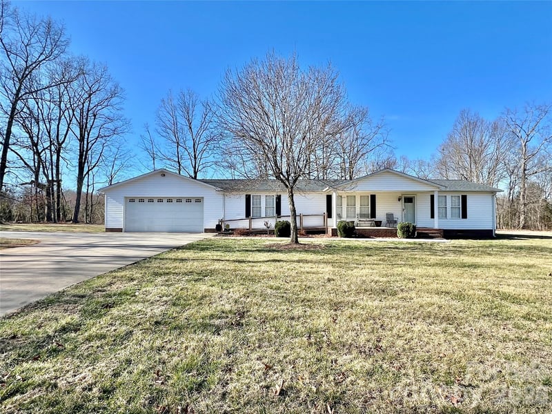 214 Heritage Cir, Taylorsville, NC 28681
