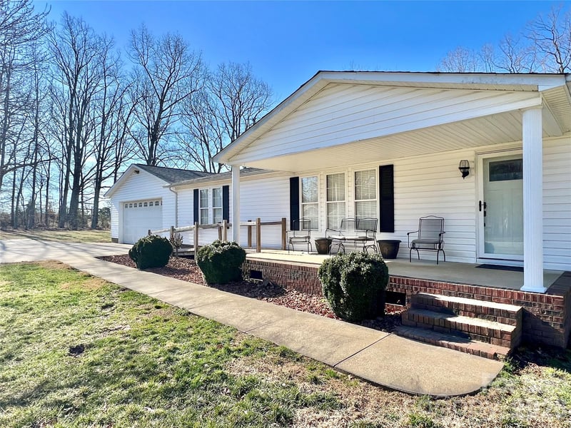 214 Heritage Cir, Taylorsville, NC 28681