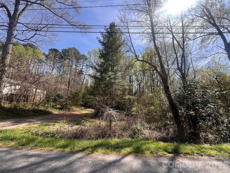 Elwood St, Kannapolis, NC 28081