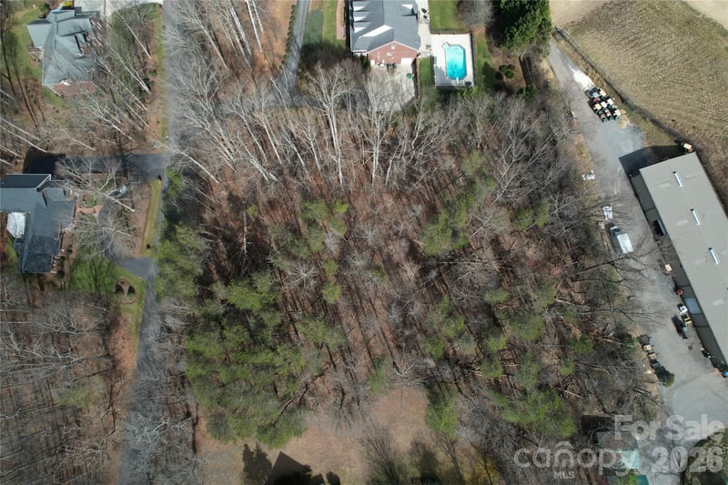 3924 Deer Run Dr, Conover, NC 28613