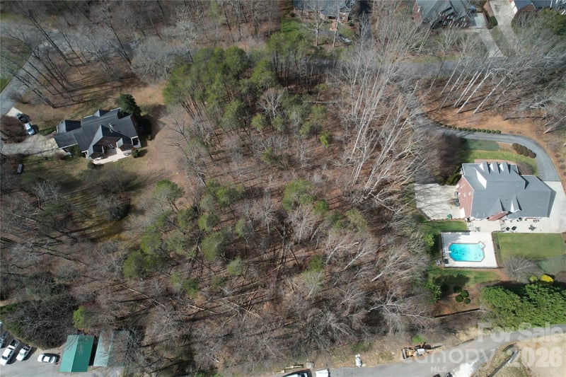 3924 Deer Run Dr, Conover, NC 28613
