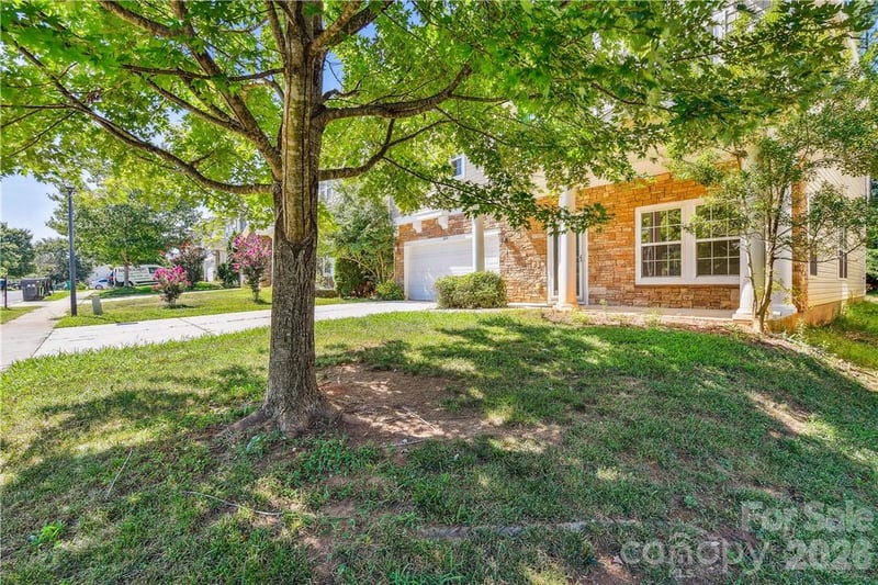15614 Normans Landing Dr, Charlotte, NC 28273