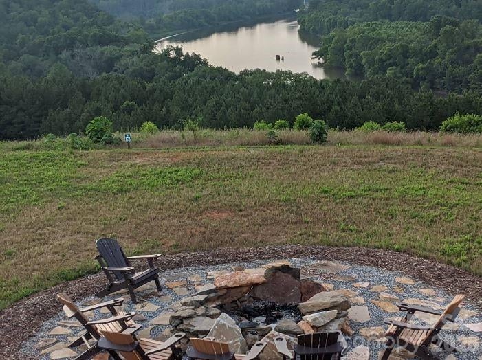 98 Sundown Rd, Nebo, NC 28761