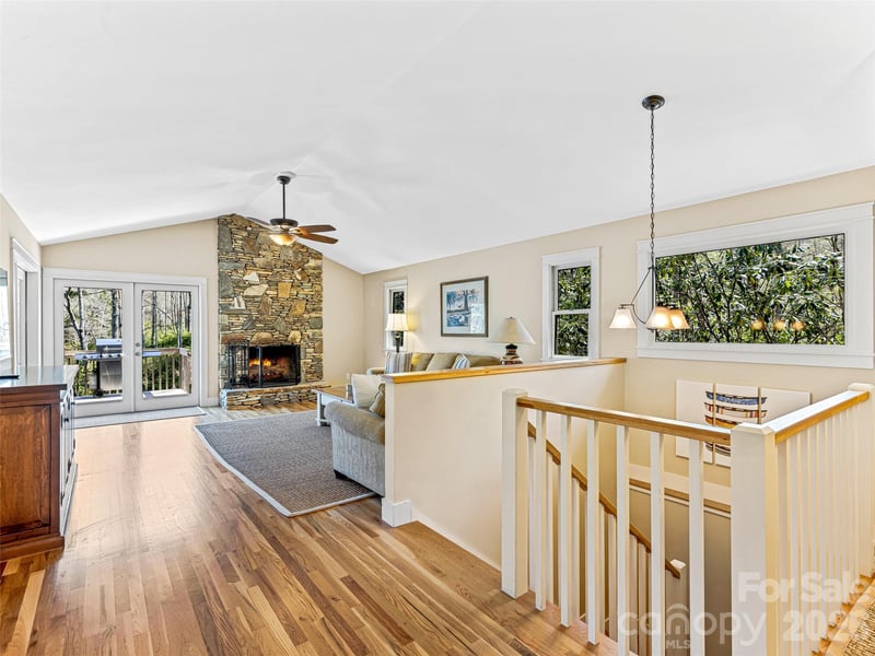 46 Kassahola Dr, Brevard, NC 28712