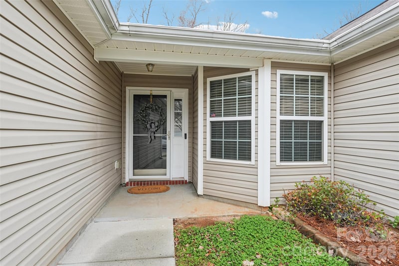 2457 Marthas Ridge Dr, Statesville, NC 28625