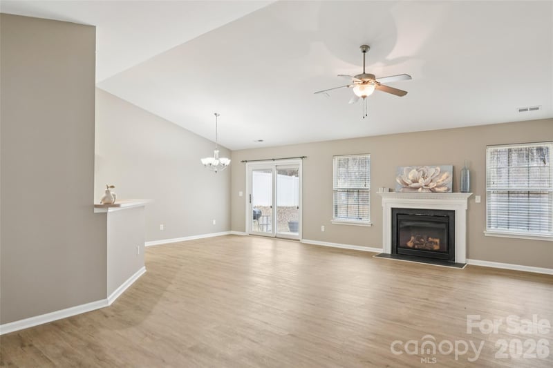 2457 Marthas Ridge Dr, Statesville, NC 28625