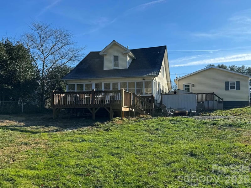 155 Sawyer Rd, Hays, NC 28635
