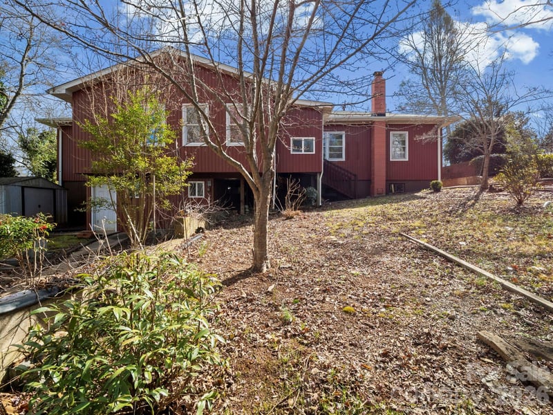 204 Fernwood Dr, Rutherfordton, NC 28139