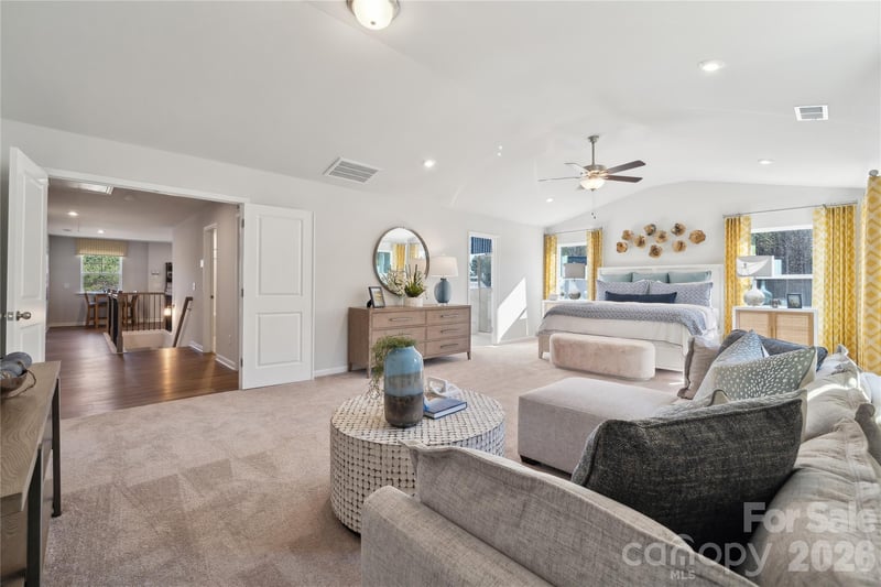 4130 Vista Pine Dr, Charlotte, NC 28215