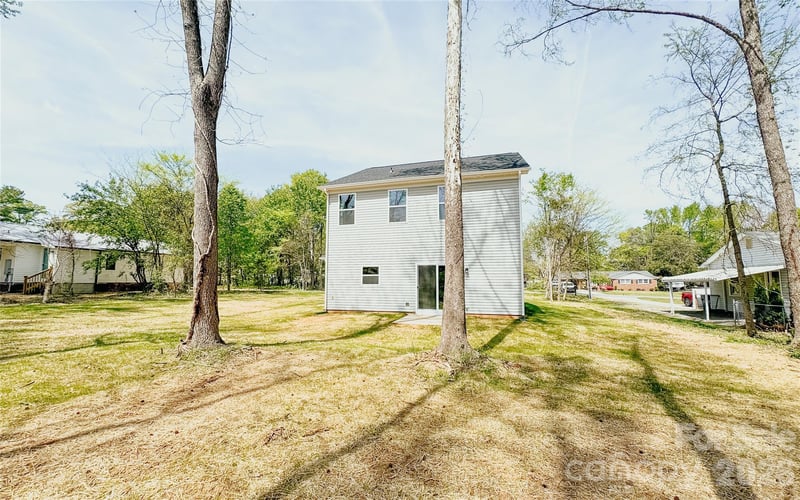 304 Woodside Dr, Harrisburg, NC 28075
