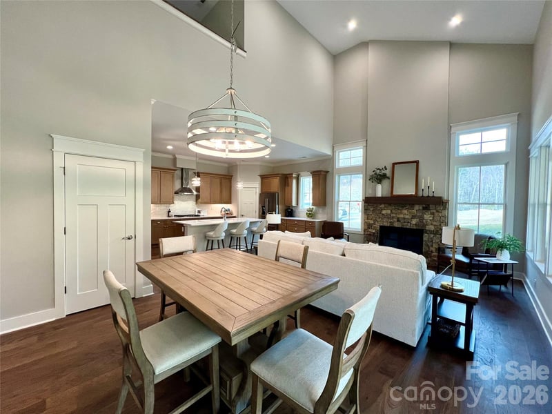 105 Chimney Chase Trl, Hendersonville, NC 28739