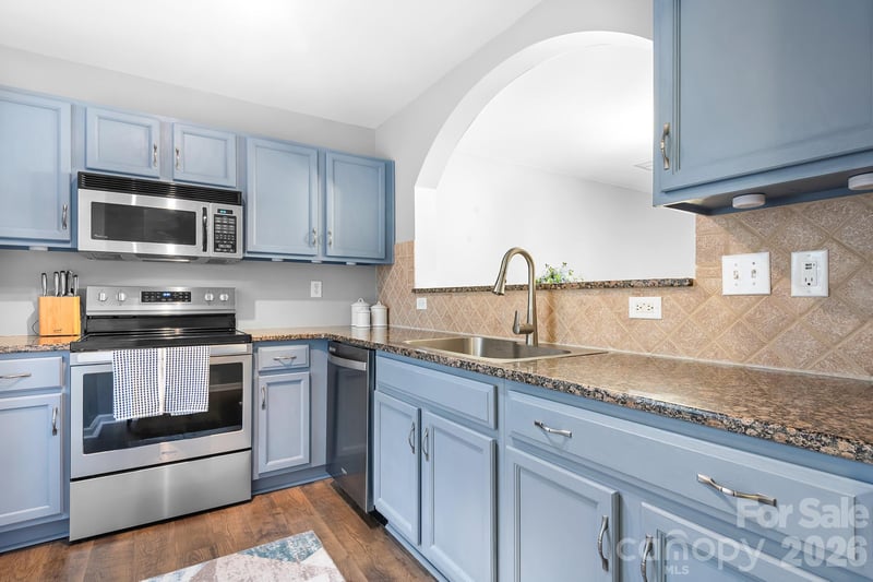 17640 Caldwell Track Dr, Cornelius, NC 28031